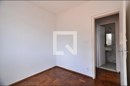Quarto 2 de apartamento para alugar com 3 quartos, 62m² em São Lucas, Belo Horizonte