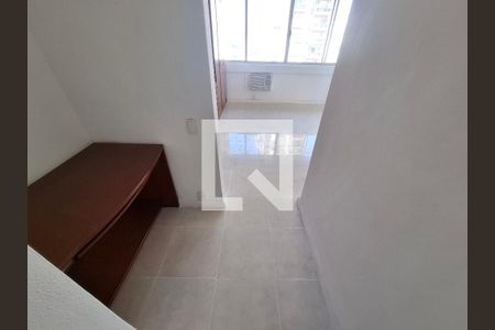 Suíte de apartamento para alugar com 3 quartos, 130m² em Laranjeiras, Rio de Janeiro