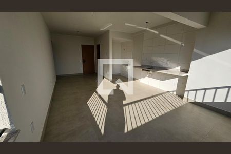 Sala/Cozinha de apartamento para alugar com 2 quartos, 75m² em Setor Pedro Ludovico, Goiânia