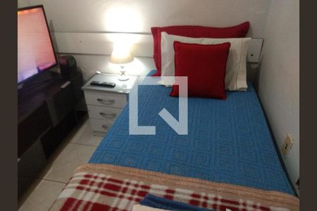 Quarto 1 de casa para alugar com 2 quartos, 40m² em Inhoaíba, Rio de Janeiro