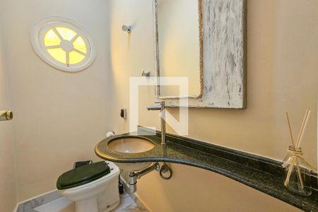 Lavabo de casa para alugar com 3 quartos, 150m² em Jardim Virgínia, Guarujá