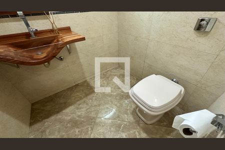 Lavabo de casa de condomínio para alugar com 4 quartos, 450m² em Vargem Grande, Rio de Janeiro