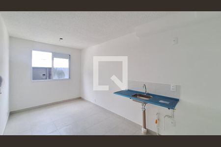 Sala/Cozinha/Área de serviço de apartamento à venda com 1 quarto, 32m² em Parque Industrial Tomas Edson, São Paulo