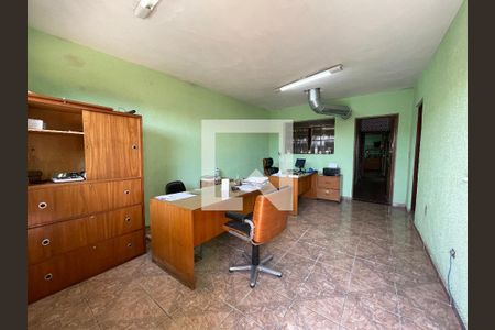 Casa à venda com 3 quartos, 150m² em Jardim Ester Yolanda, São Paulo