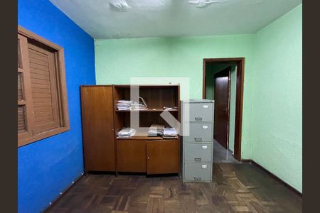 Casa à venda com 3 quartos, 150m² em Jardim Ester Yolanda, São Paulo