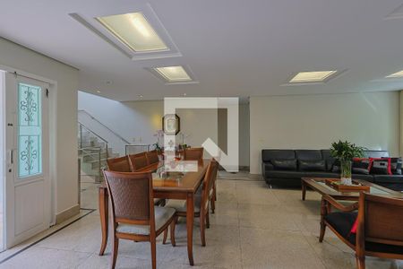 Sala de casa de condomínio à venda com 4 quartos, 405m² em Planalto, Belo Horizonte