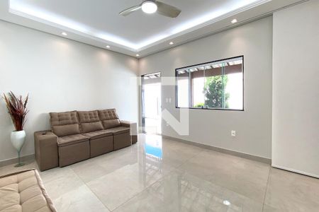 Sala de casa à venda com 3 quartos, 280m² em Novo Itamarati, Belo Horizonte