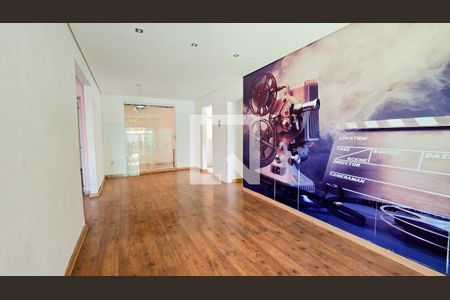 Sala de casa à venda com 3 quartos, 262m² em Ouro Preto, Belo Horizonte