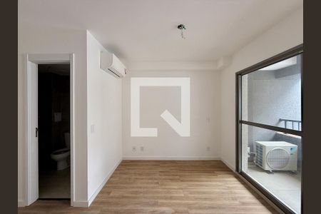 Quarto de kitnet/studio para alugar com 0 quarto, 29m² em Vila Santa Catarina, São Paulo