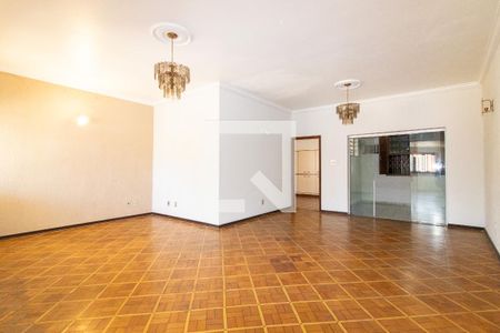 Sala de casa para alugar com 3 quartos, 203m² em Vila Itapura, Campinas