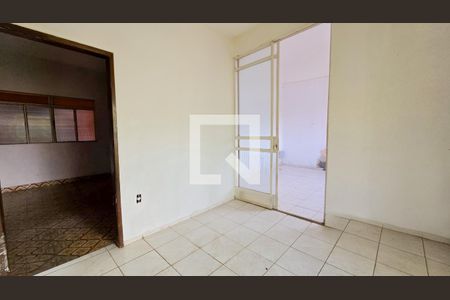 Sala de casa para alugar com 3 quartos, 228m² em Padre Eustáquio, Belo Horizonte