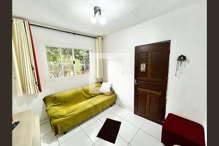 Sala de casa para alugar com 2 quartos, 80m² em Jardim Bandeirantes, São Paulo