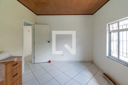 Sala de casa à venda com 4 quartos, 280m² em Jardim Itacolomi, São Paulo