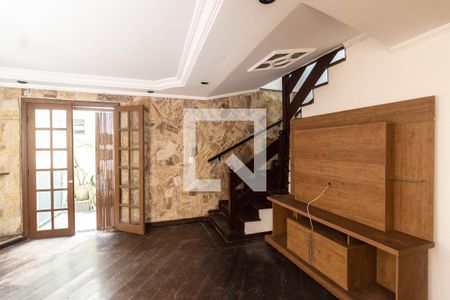 Sala de casa para alugar com 3 quartos, 210m² em Vila Basileia, São Paulo