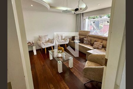 Casa à venda com 4 quartos, 350m² em Parque dos Passaros, São Bernardo do Campo