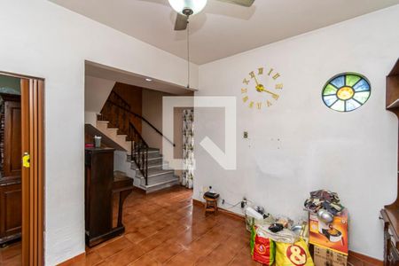 Sala de casa à venda com 5 quartos, 182m² em Vila Kosmos, Rio de Janeiro