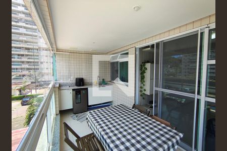 Varanda - Sala de apartamento para alugar com 3 quartos, 60m² em Barra Olímpica, Rio de Janeiro