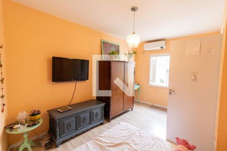 Suíte de casa de condomínio à venda com 4 quartos, 240m² em Vila Nova, Porto Alegre