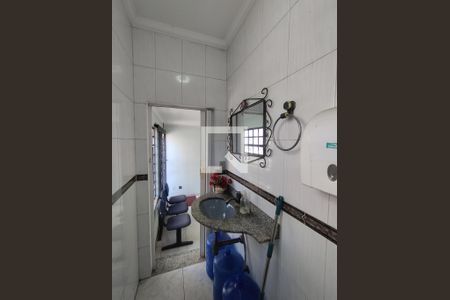 Banheiro - torneira de casa à venda com 6 quartos, 475m² em Vila Vermelha, São Paulo