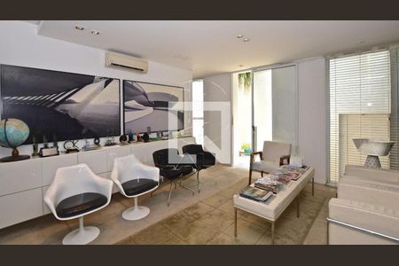 Casa à venda com 3 quartos, 495m² em Jardim das Bandeiras, São Paulo