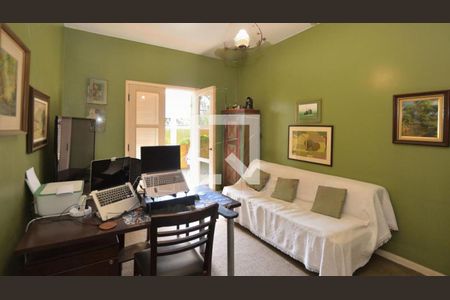 Casa à venda com 4 quartos, 261m² em Alto de Pinheiros, São Paulo