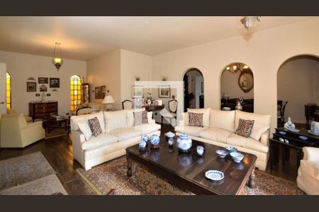 Casa à venda com 4 quartos, 261m² em Alto de Pinheiros, São Paulo