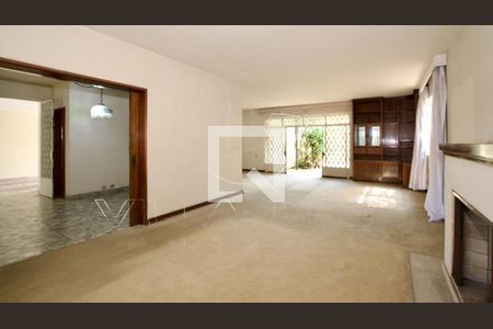 Casa à venda com 2 quartos, 250m² em Vila Madalena, São Paulo