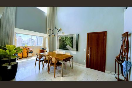 Sala de apartamento à venda com 3 quartos, 204m² em Santo Antônio, Belo Horizonte