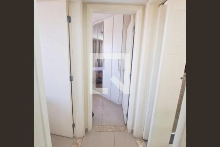 Corredor de apartamento à venda com 2 quartos, 54m² em Bandeiras, Osasco
