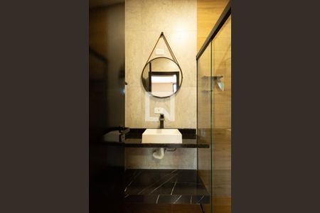 Banheiro de kitnet/studio para alugar com 1 quarto, 28m² em Vila Carvalho, Sorocaba