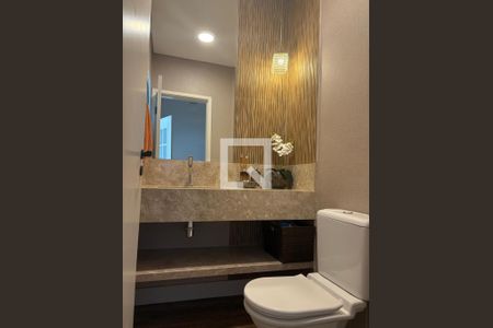 Banheiro de casa de condomínio à venda com 4 quartos, 200m² em Medeiros, Jundiaí