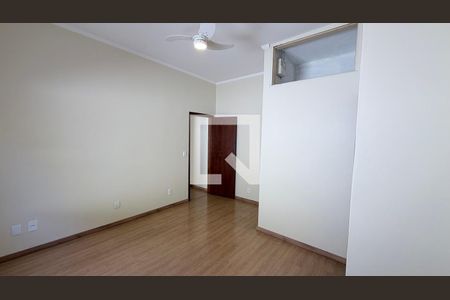 Casa à venda com 4 quartos, 206m² em Parque Italia, Campinas