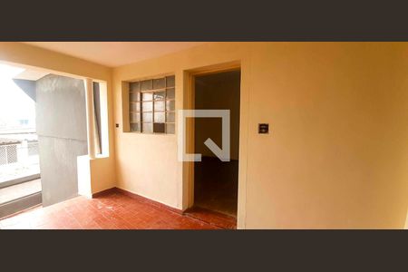 Casa 2 - Entrada de casa à venda com 4 quartos, 307m² em Km 18, Osasco