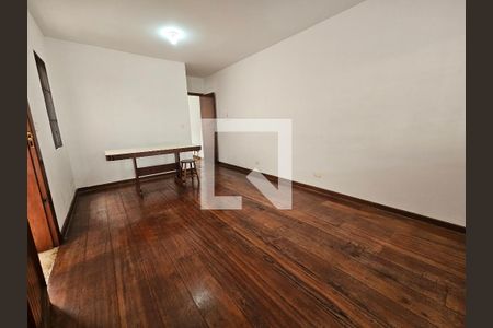 Sala de casa para alugar com 3 quartos, 155m² em Jardim Aeroporto, São Paulo
