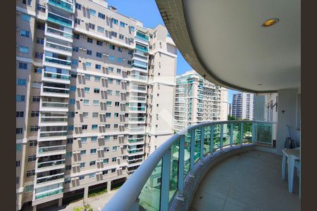 Sala / Varanda de apartamento para alugar com 2 quartos, 69m² em Barra Olímpica, Rio de Janeiro