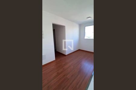 Sala de apartamento para alugar com 2 quartos, 35m² em Vila Galvão, Guarulhos