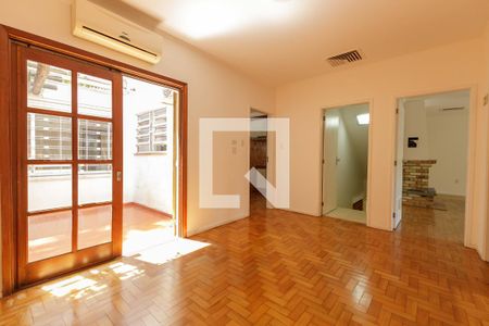 Sala 2 de casa para alugar com 3 quartos, 239m² em São João, Porto Alegre