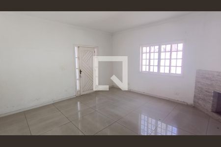 Sala 1 de casa para alugar com 3 quartos, 250m² em Jardim Carlos Cooper, Suzano