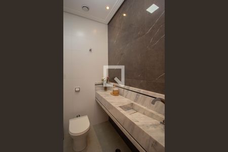 Lavabo de casa para alugar com 3 quartos, 200m² em Parque Sao Domingos, São Paulo