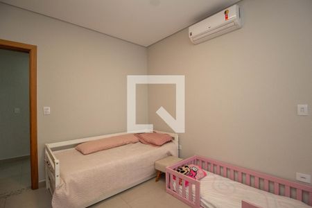 Quarto 1 - Suíte 1 de casa para alugar com 3 quartos, 200m² em Parque Sao Domingos, São Paulo