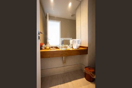 Lavabo de apartamento para alugar com 4 quartos, 201m² em Panamby, São Paulo