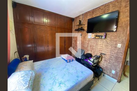 Casa à venda com 3 quartos, 360m² em Industrial, Contagem