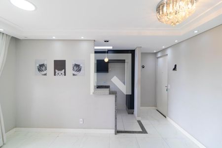 Salas de apartamento à venda com 2 quartos, 57m² em Vila Satúrnia, Campinas