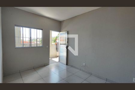 Sala de casa para alugar com 2 quartos, 75m² em Vila Sao Paulo, Ferraz de Vasconcelos
