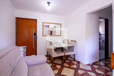 Sala de apartamento para alugar com 2 quartos, 50m² em Mutondo, São Gonçalo