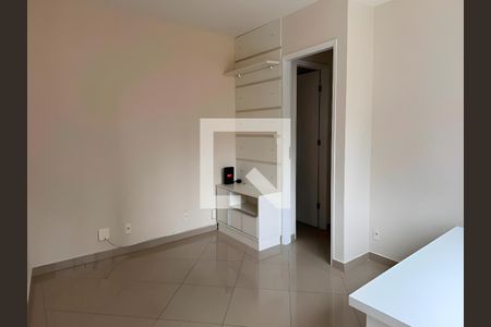 Apartamento para alugar com 4 quartos, 95m² em Jardim das Acacias, São Paulo