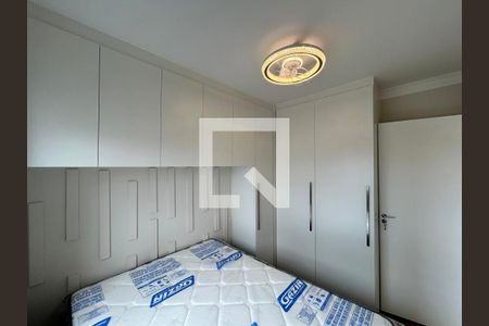Quarto 1 de apartamento para alugar com 2 quartos, 44m² em Vila Isa, São Paulo