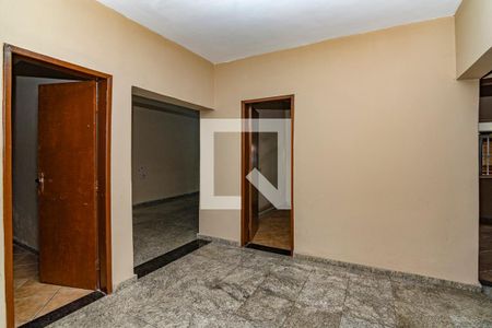 Sala 2 de casa à venda com 3 quartos, 300m² em Nova Suíça, Belo Horizonte