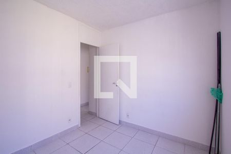 Quarto 2 de apartamento para alugar com 2 quartos, 45m² em Nova Cidade, São Gonçalo