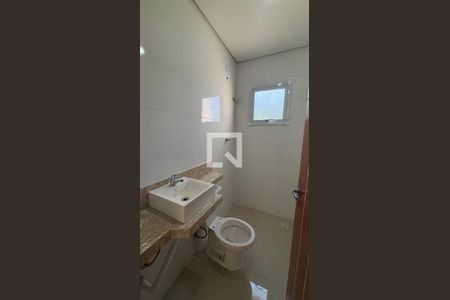 Banheiro de apartamento para alugar com 2 quartos, 52m² em Vila Mazzei, Santo André
